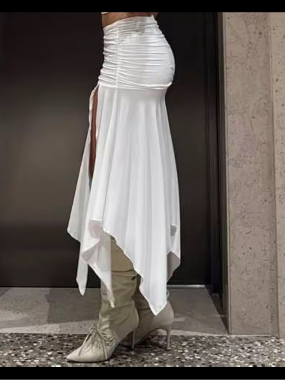 Asymmetric High-Slit White Skirt - Picture 3 of 6